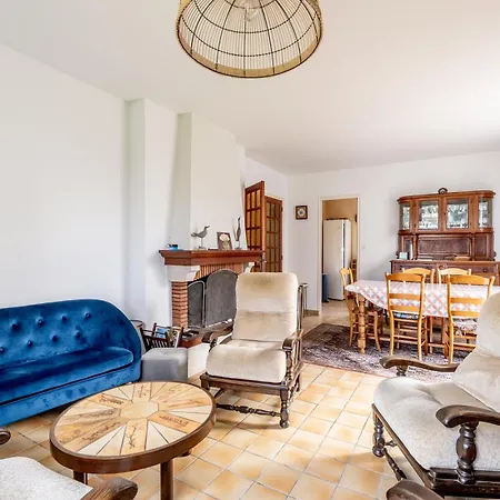 Villa 128-aux Beaux Volumes, Proche Pornic